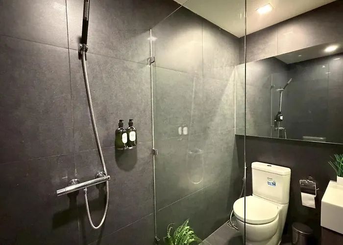 Apartment 2 Bed 2 Bath Luxury Next To Convention Center
