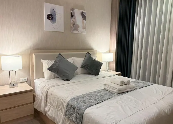 Apartment 2 Bed 2 Bath Luxury Next To Convention Center Bangkok
