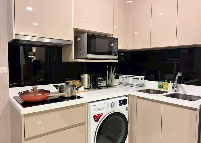 2 Bed 2 Bath Luxury Next To Convention Center * Bangkok