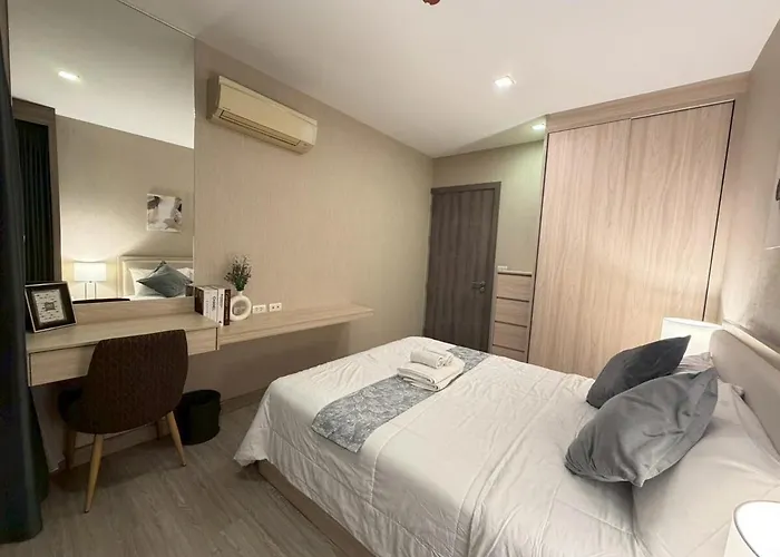 2 Bed 2 Bath Luxury Next To Convention Center * Bangkok
