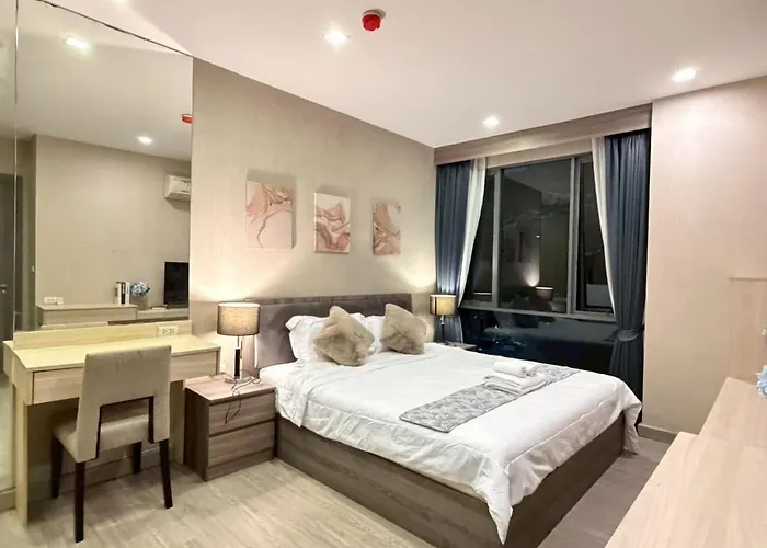 Apartment 2 Bed 2 Bath Luxury Next To Convention Center Bangkok